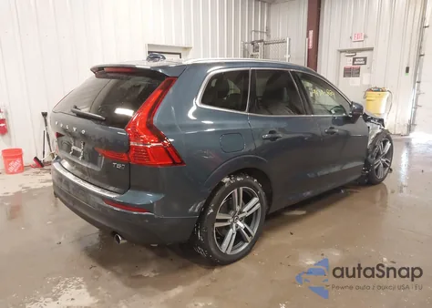 2021 Volvo Xc60 T5 Momentum z USA, uszkodzony, nr VIN YV4102RK3M1743236